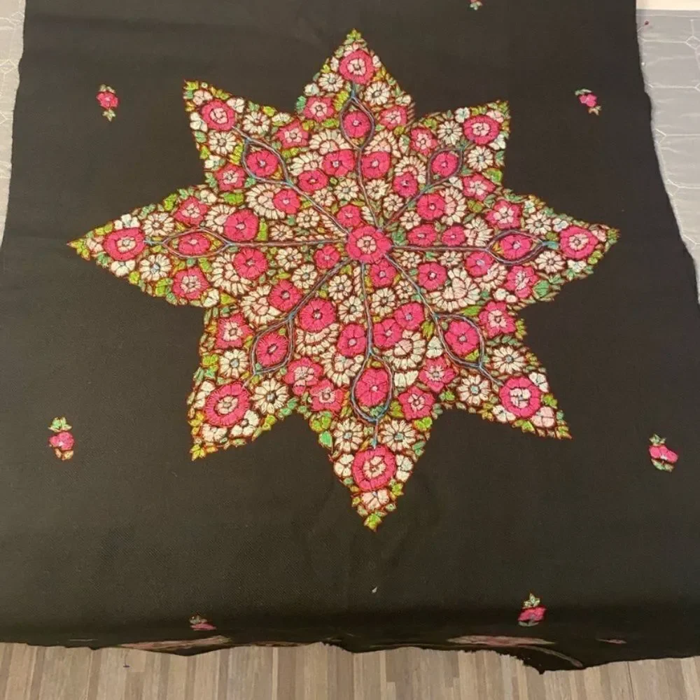 Handmade in Peru 🇵🇪 100% wool embroidered scarf, 73x25 inch